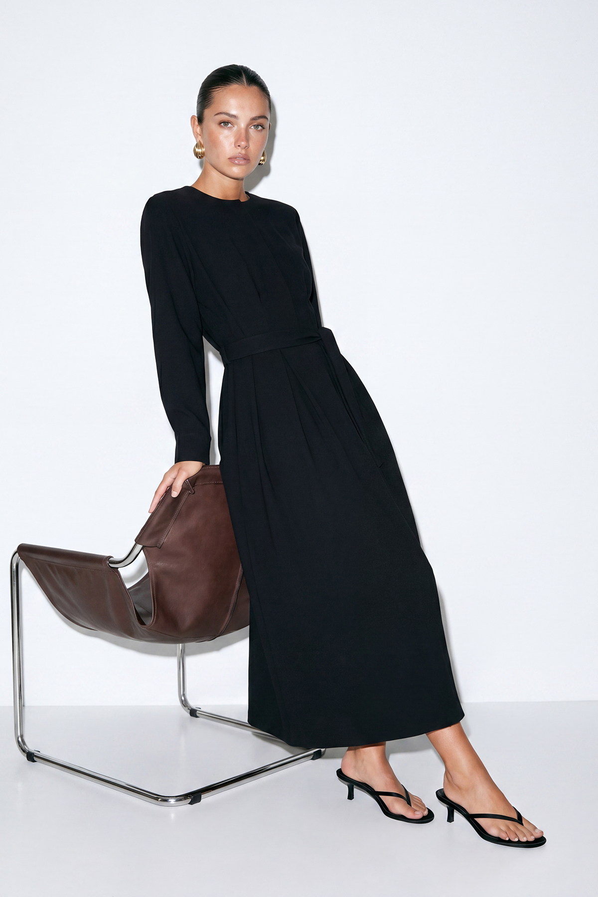 Drop by Trendyolmilla Siyah Beli Nervürlü Kuşaklı Maxi Elbise TDRSS26EL00036