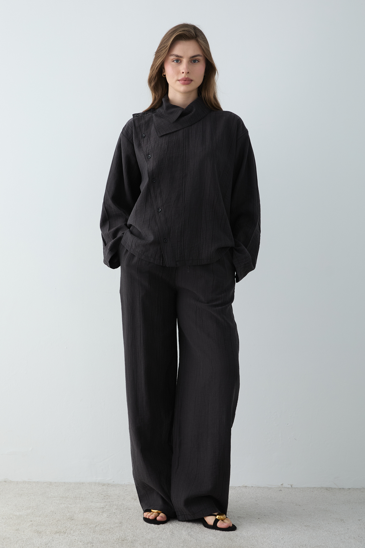 Trendyolmilla Modest Koyu Kahverengi Dökümlü Oversize Alt - Üst Takım TCTSS26US00077