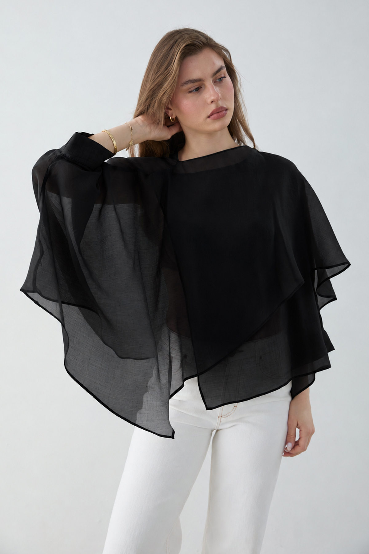 Trendyol Kollektion Schwarze Oversize-Bluse mit dünnem, fließendem Webmuster ...