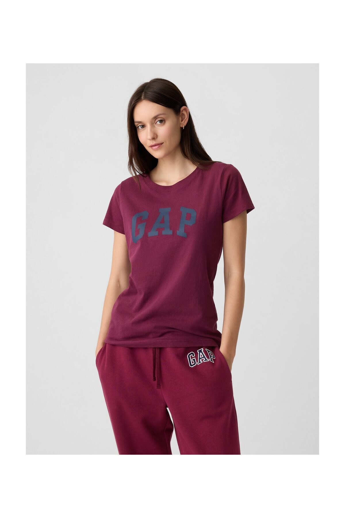 GAP 729555007 V-Ss Logo Classic Tee Koszulka damska