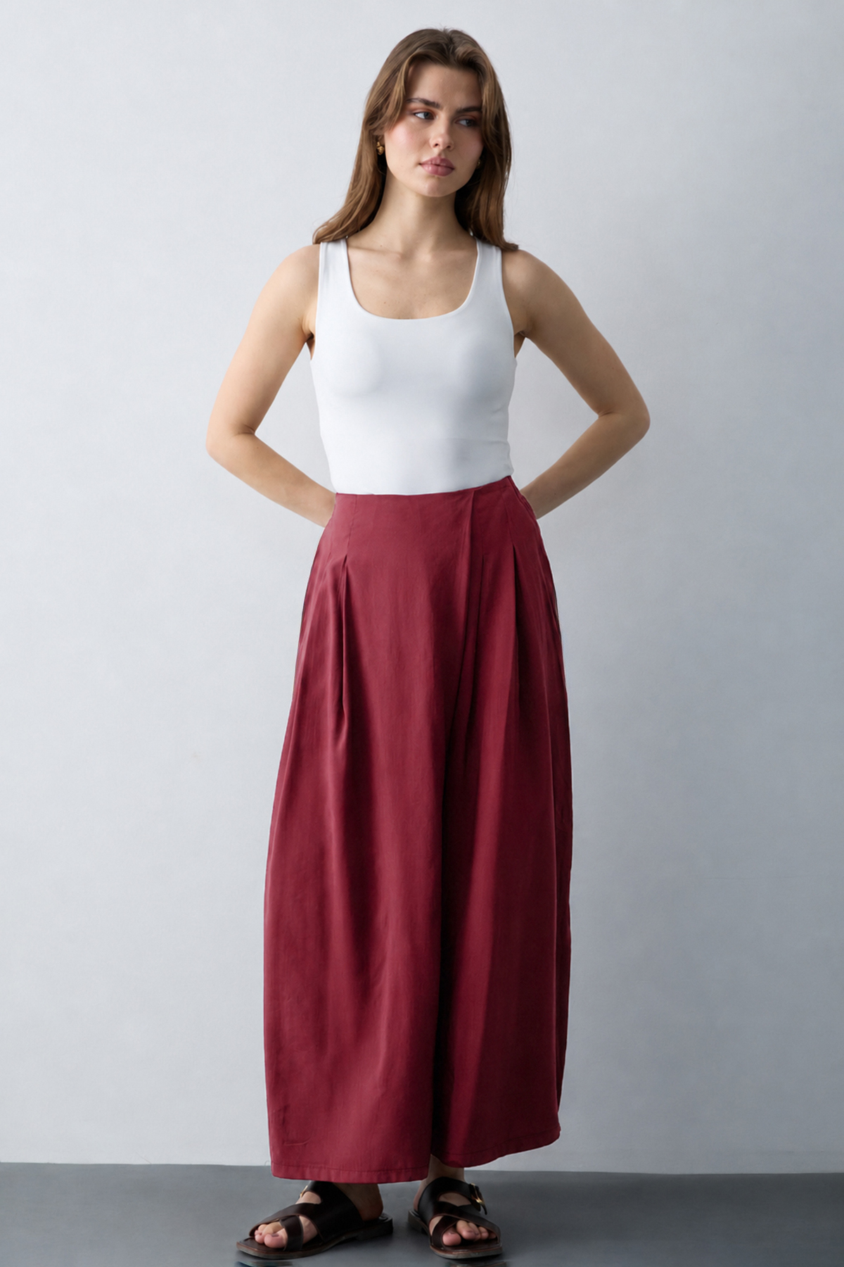 Trendyolmilla Bordo Geniş Paça Modal Tuşeli Etek Görünümlü Pantolon TWOSS26PL00081