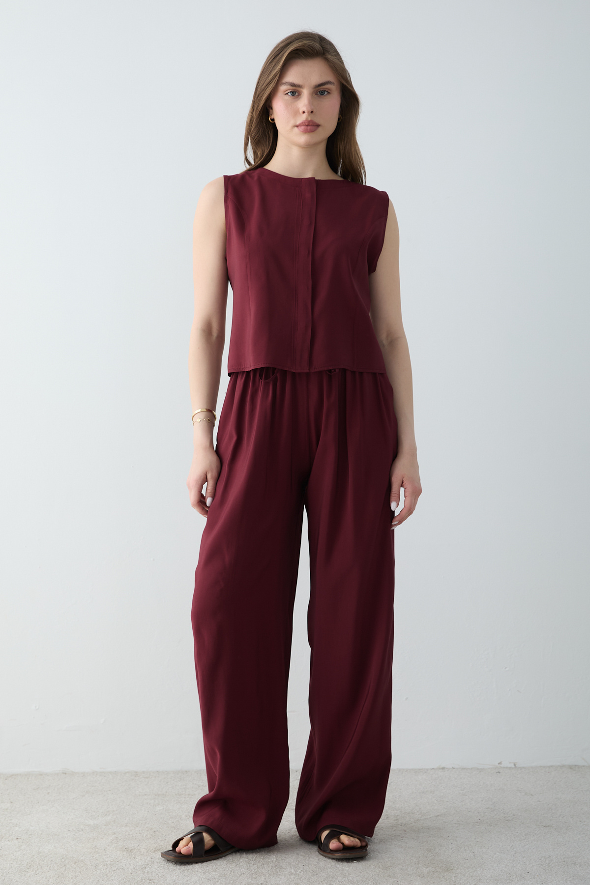 Trendyolmilla Bordo Modal Görünümlü Bluz Pantolon Dokuma Alt - Üst Takım TWOSS26AU00086