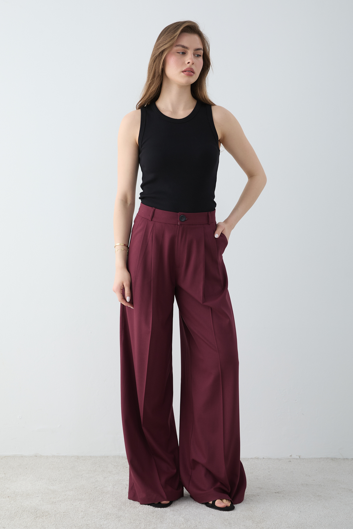 Trendyolmilla Bordo Geniş Paça Pileli Pantolon TWOSS26PL00228