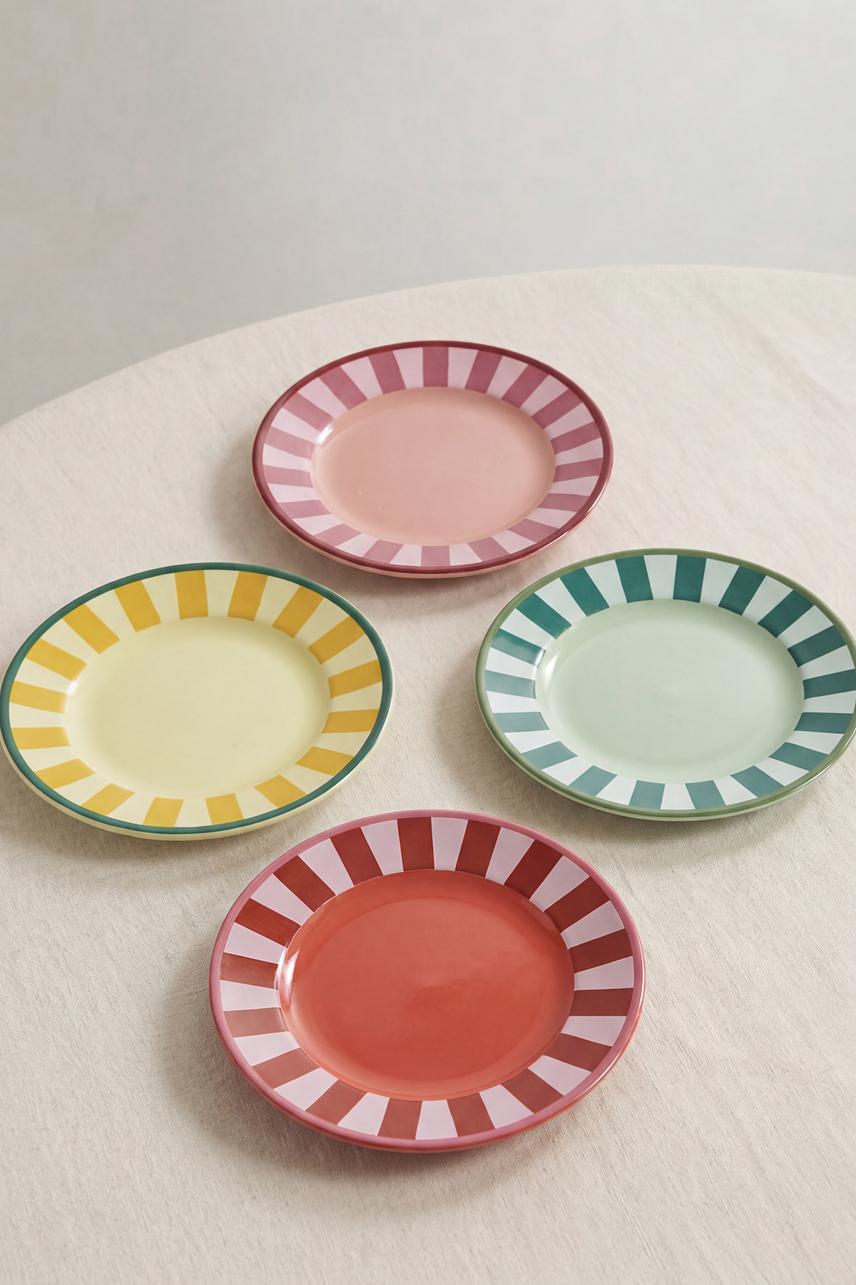 Trendyol Home 4-Piece Summer Ceramic Cake Set Tphss26Tbk00022