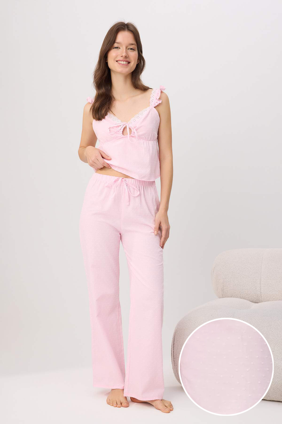 Trendyolmilla Pembe-Çok Renkli %100 Pamuklu Kesme Ponpon Dokuma Pijama Takımı THMSS26PT00075