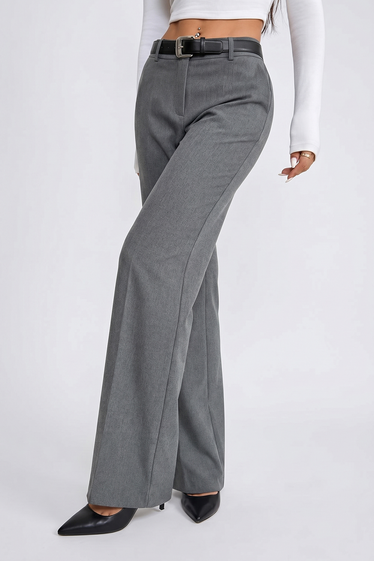 Trendyol Collection بنطلون قماش منسوج بقصة بالازو بساق واسعة جداً، باللون الأنثراسيت - TWOSS23PL00062 بالازو