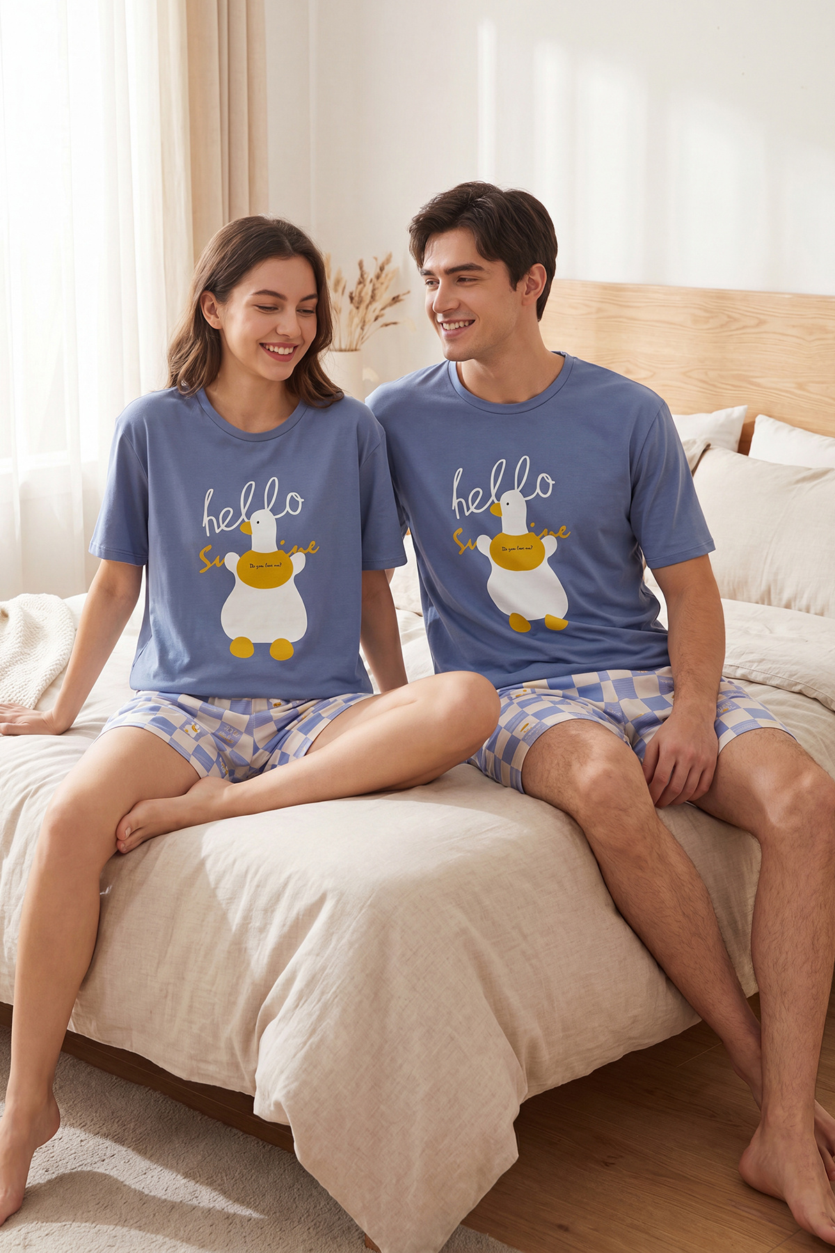 Trendyolmilla Man Unisex Mavi Kısa Kollu Pamuklu Ekose Desenli Ördek Baskılı Şortlu Pijama Takımı TMNAW26PT00008
