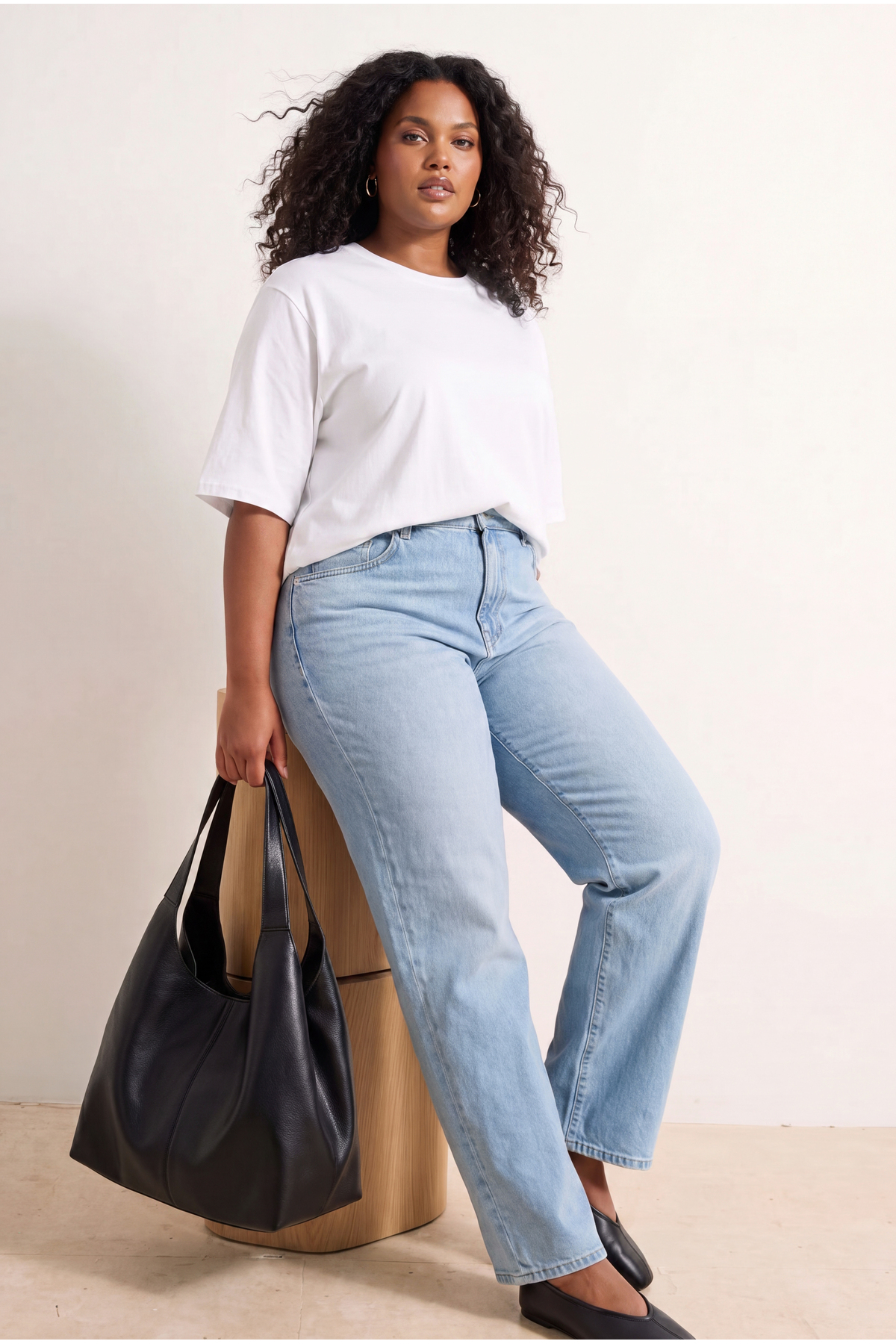 Trendyolmilla Curve Wardrobe Essentials-Ekru Geniş Kalıp Yarasa Kol %100 Pamuk Örme Büyük Beden T-Shirt TBBSS26BF00061