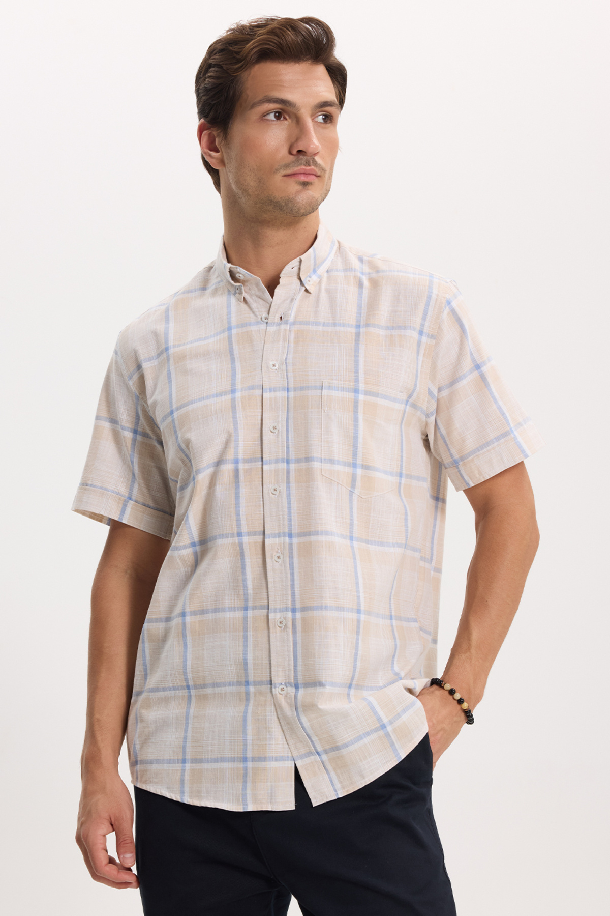 Men's Regular Fit Classic Cut 100% Cotton Short Sleeve Plaid Linen Effect Pocket Beige Shirt