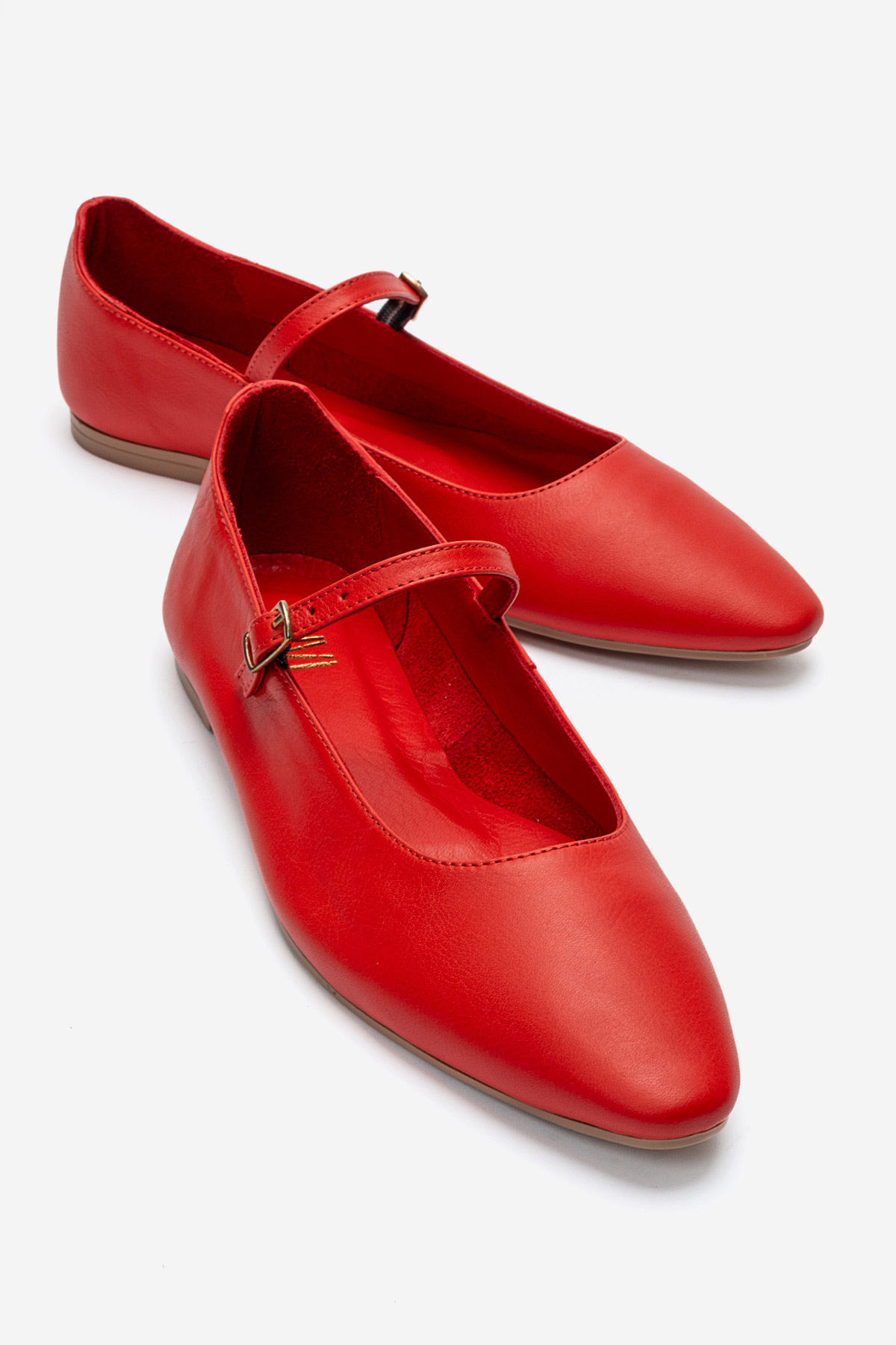 LuviShoes LUNAIRE Kırmızı Hakiki Deri Tek Bantlı Sivri Burun Kadın Babet Ayakkabı