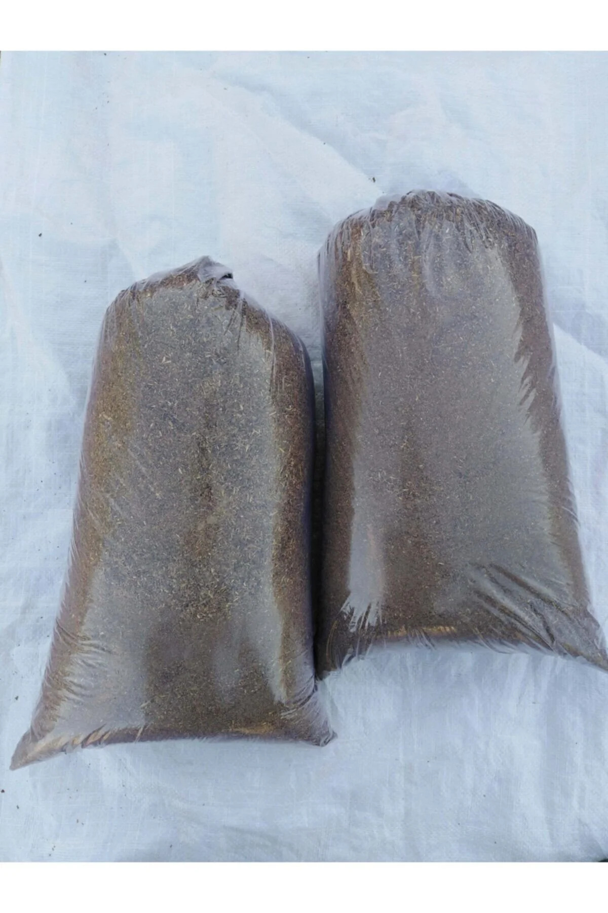 Bitki Coşturan Süper Kalite Yanmış Elenmiş Kuru Hayvan Gübresi 8 Litre