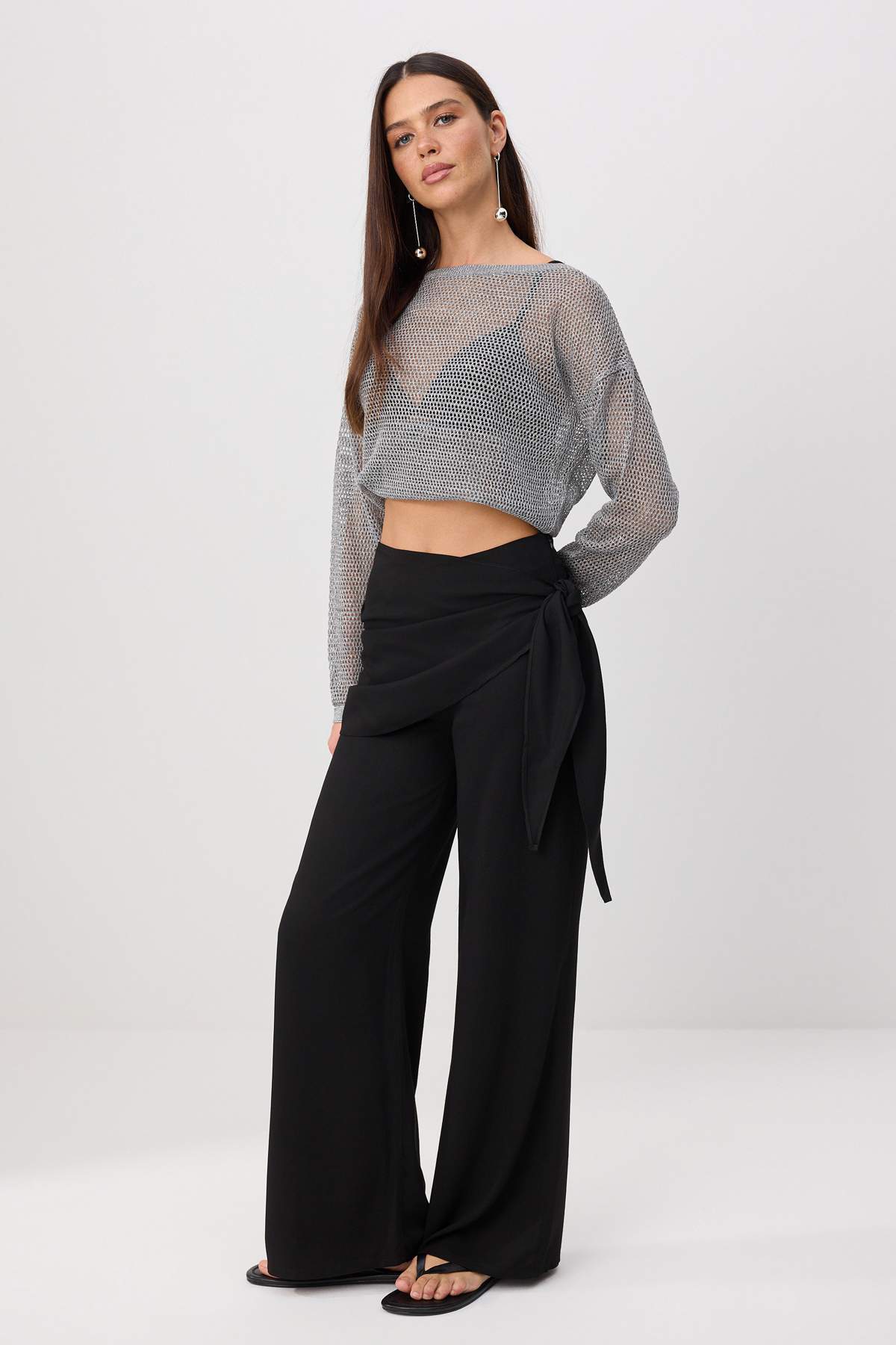 Trendyolmilla Siyah Şal Bağlama Detaylı Wide Leg/Geniş Paça Pantolon TWOSS26PL00249