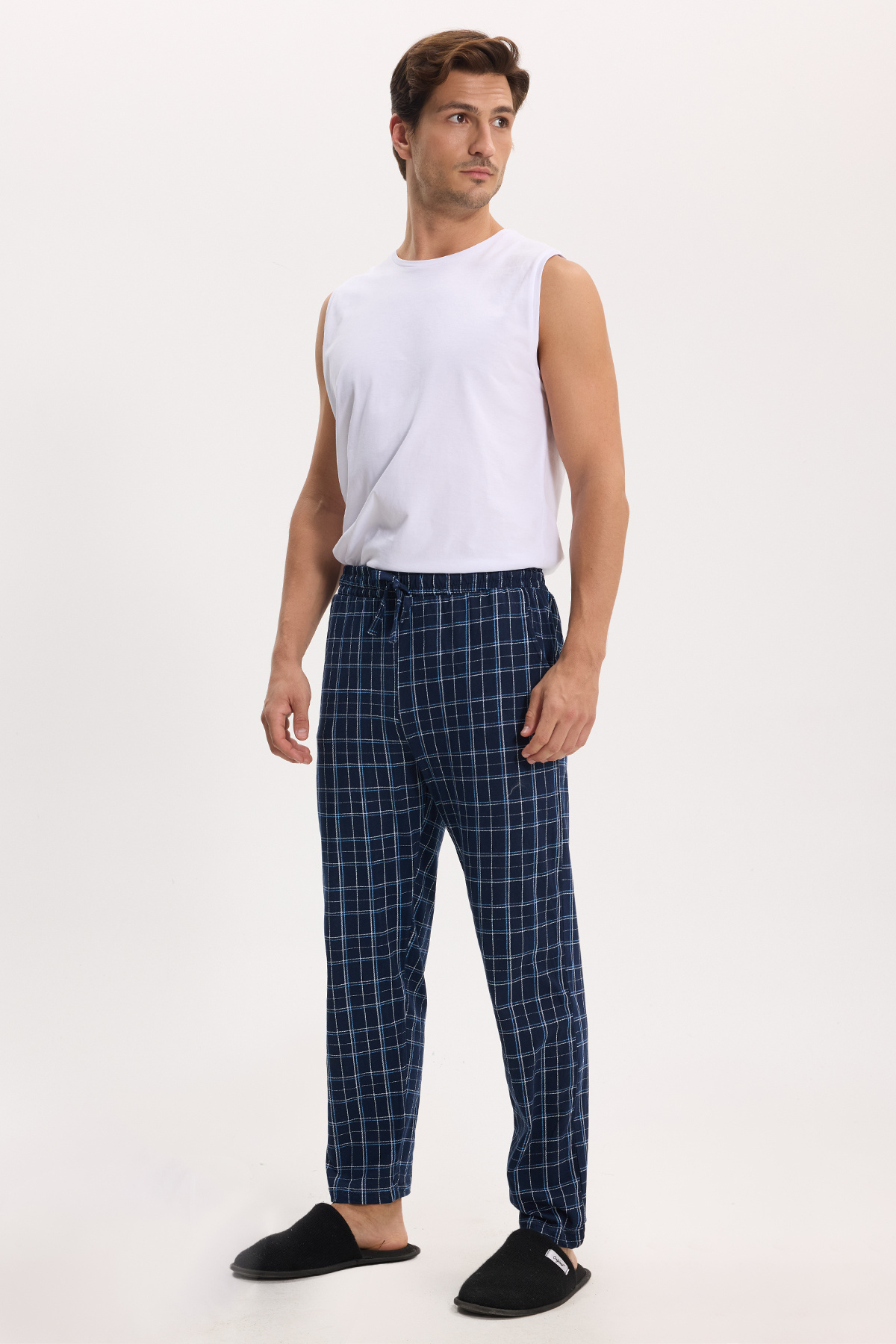 Tudors Erkek Standart Fit Normal Kesim Pamuklu Kareli Beli Bağcıklı Cepli Lacivert Pijama Altı görsel 7