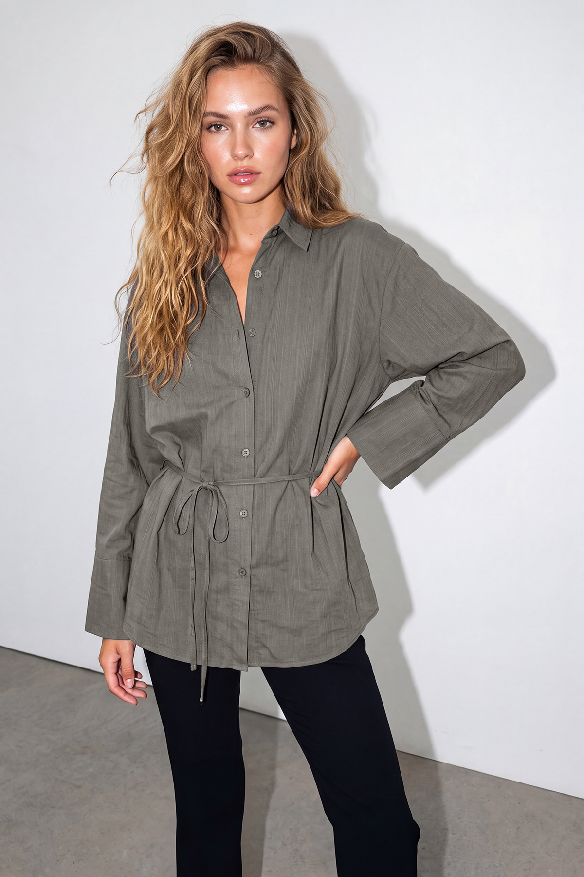 Drop by Trendyolmilla Vizon Çizgi Dokuma Belden Bağlamalı Gömlek TDRSS26GO00012
