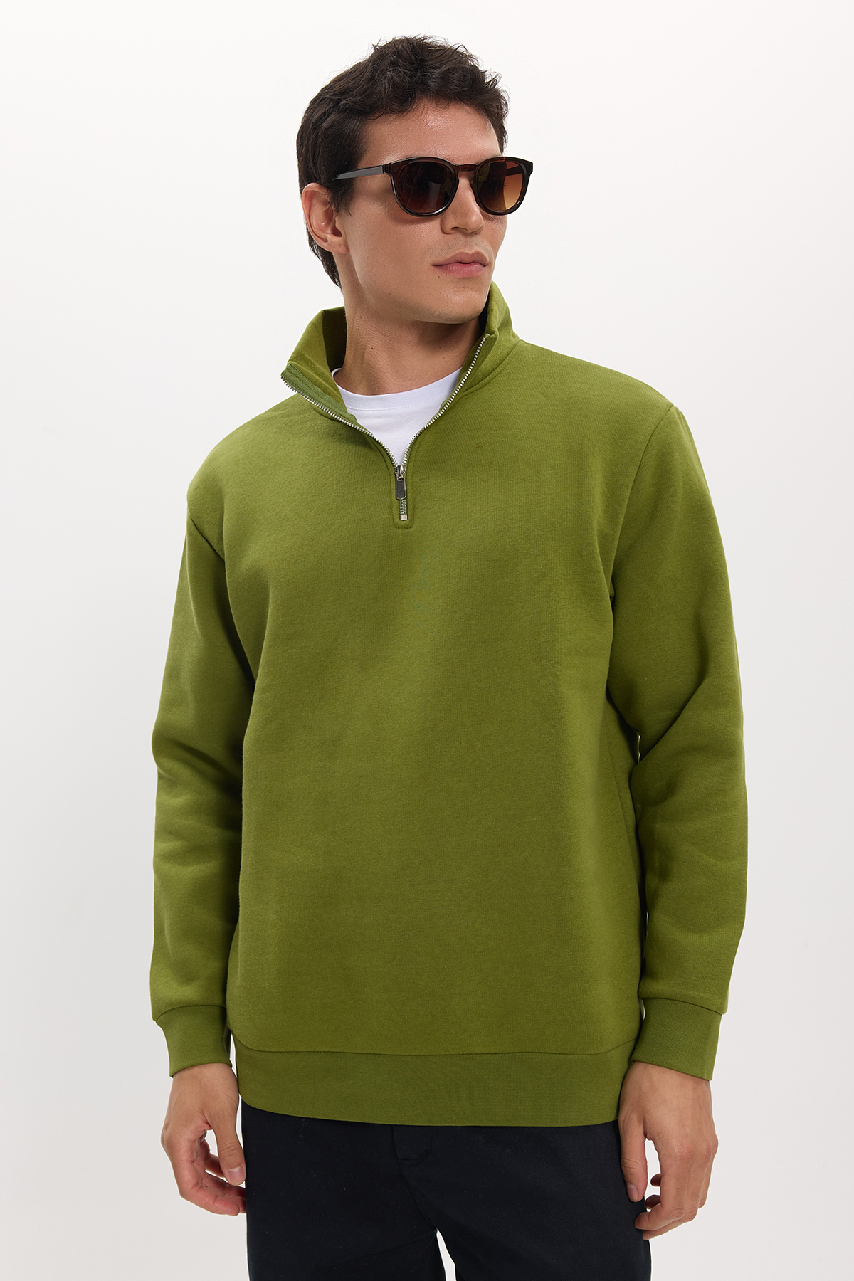 Tudors Unisex Relax Fit Rahat Kesim Pamuklu İçi Polarlı Yarım Fermuarlı Haki Dik Yaka Sweatshirt — خاکی SW240002-01