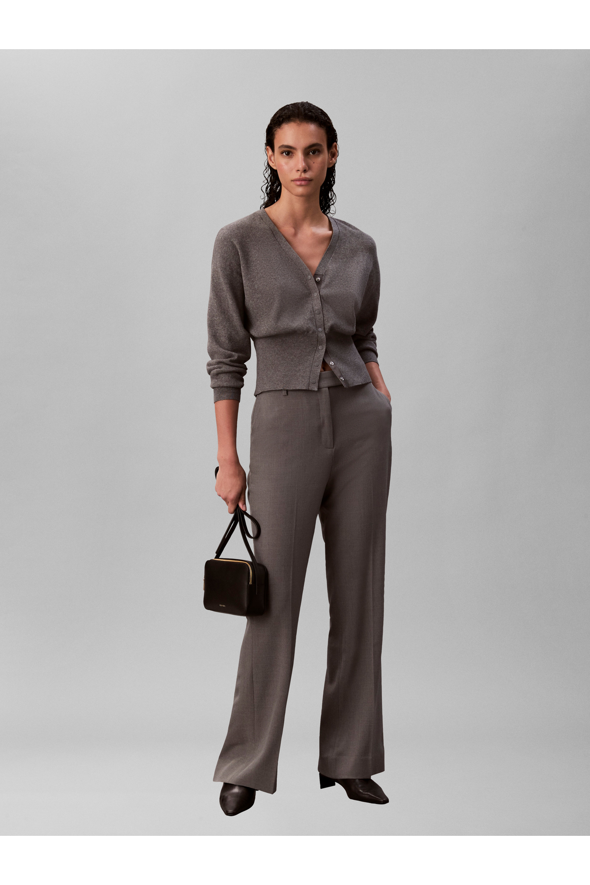 کیف Calvin Klein کالوین کلاین زنانه زنانه با لوگوی بلند دوربین اورجینال - تصویر 4