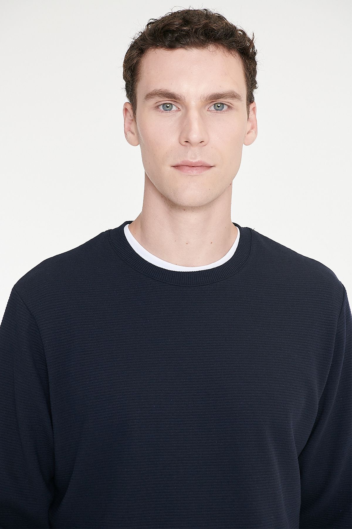 AC&Co / Altınyıldız Classics Erkek Lacivert 2 Iplik Sıcak Tutan Dokulu Standart Fit Normal Kesim Bisiklet Yaka Sweatshirt görsel 4