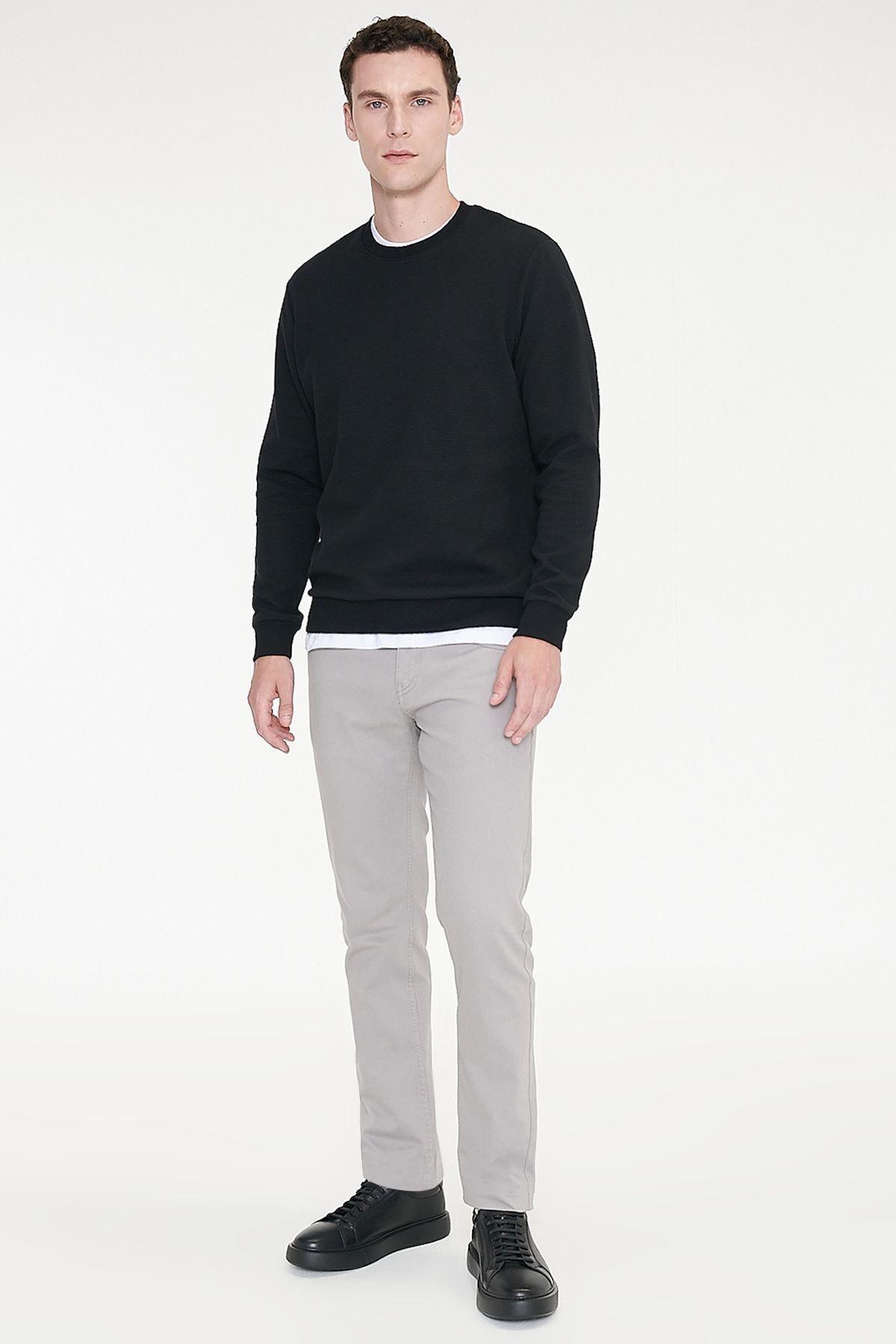 AC&Co / Altınyıldız Classics Erkek Siyah 2 Iplik Dokulu Sıcak Tutan Standart Fit Normal Kesim Bisiklet Yaka Sweatshirt görsel 2