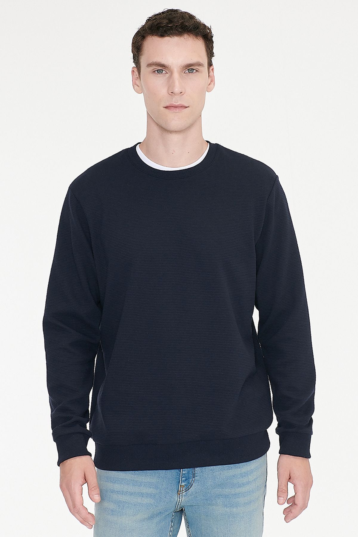 AC&Co / Altınyıldız Classics Erkek Lacivert 2 Iplik Sıcak Tutan Dokulu Standart Fit Normal Kesim Bisiklet Yaka Sweatshirt