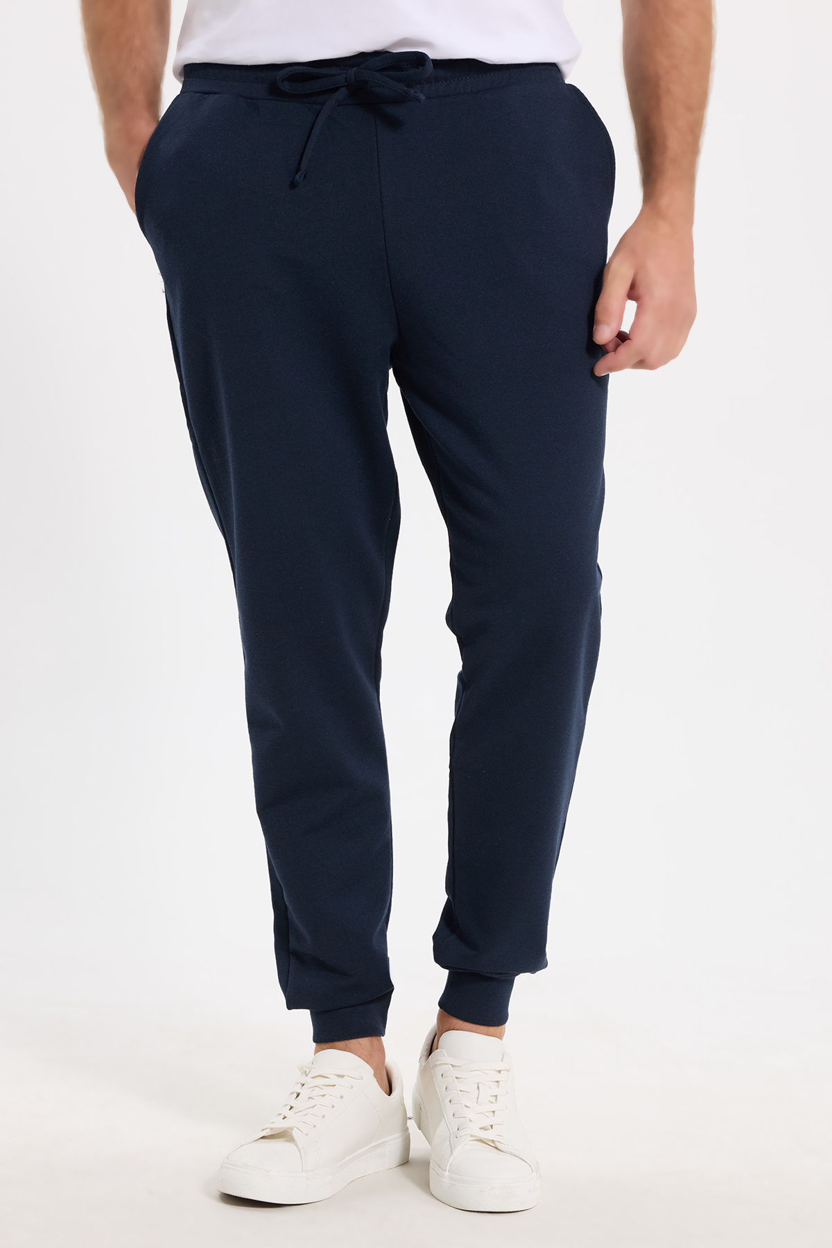 Tudors Erkek Regular Fit Klasik Kesim Beli Bağcıklı Jogger Cepli Lastikli Paça Lacivert Eşofman Altı görsel 4