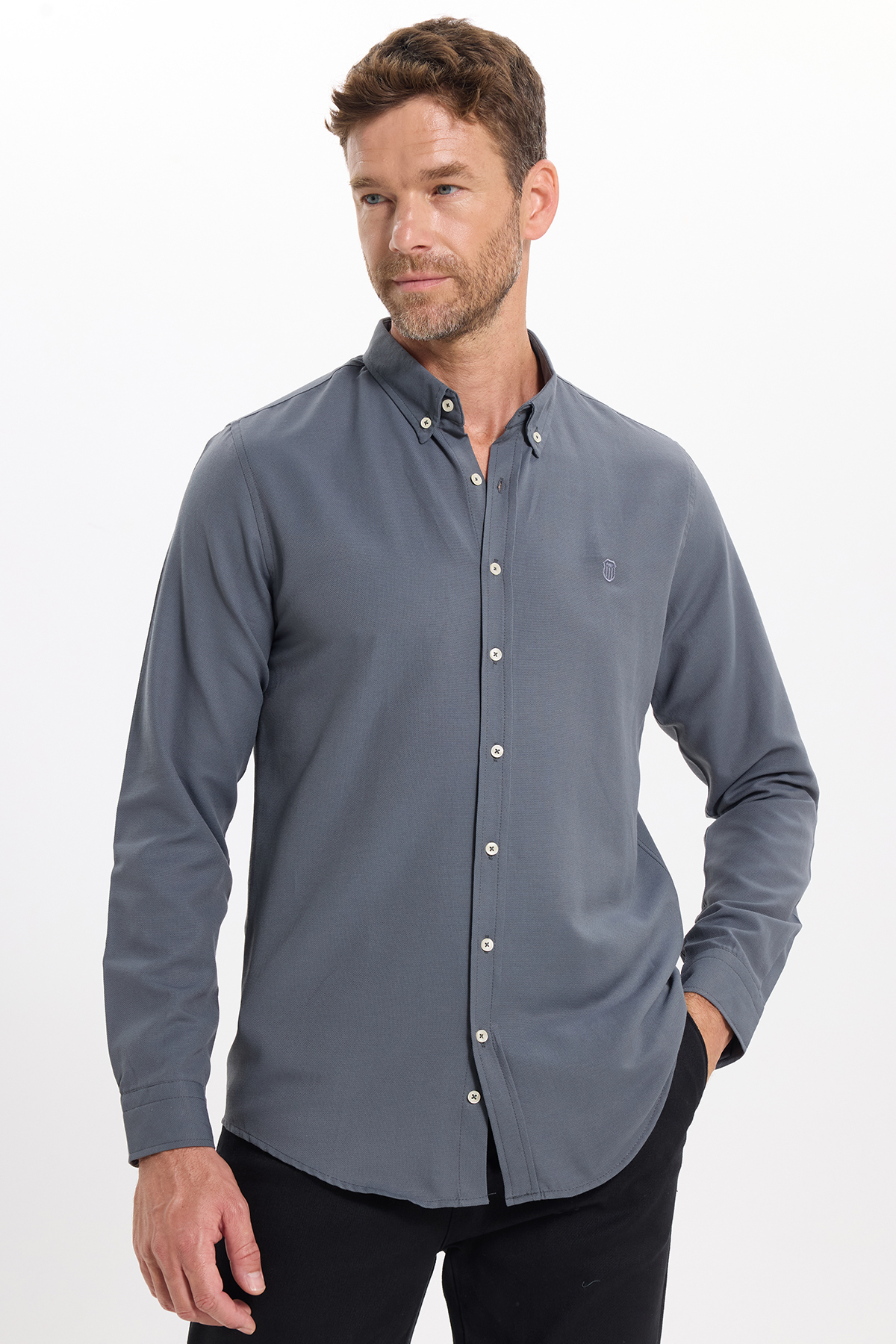 Tudors Erkek Slim Fit Dar Kesim Düz Oxford Armalı Düğmeli Yaka Antrasit Spor Gömlek