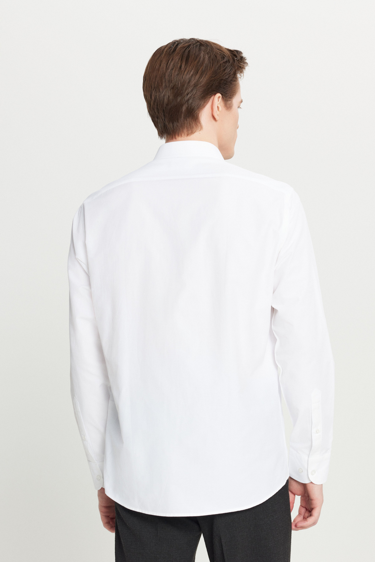 AC&Co / Altınyıldız Classics Erkek Beyaz Ütülemesi Kolay Non-Iron Comfort Fit Rahat Kesim Klasik Yaka Gömlek görsel 8