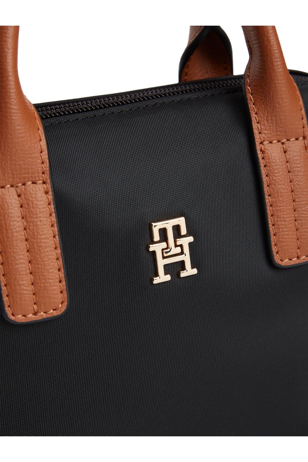 کیف مشکی زنانه با جزئیات لوگوی فلزی TH و بند بلند قابل جدا شدن