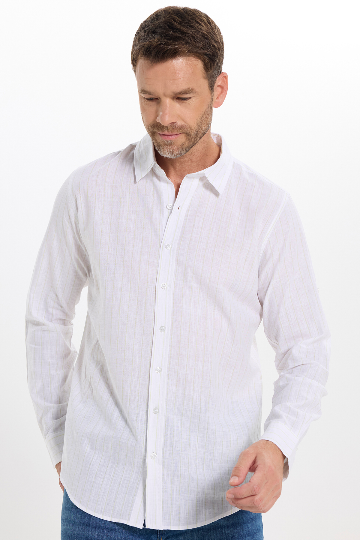 پیراهن تودورز مردانه کتان پنبه ای سفید بیسیک راه راه Slim Fit/اسلیم فیت    بیسیک کژوال/روزمره | Tudors DR240048 TR - تصویر 5