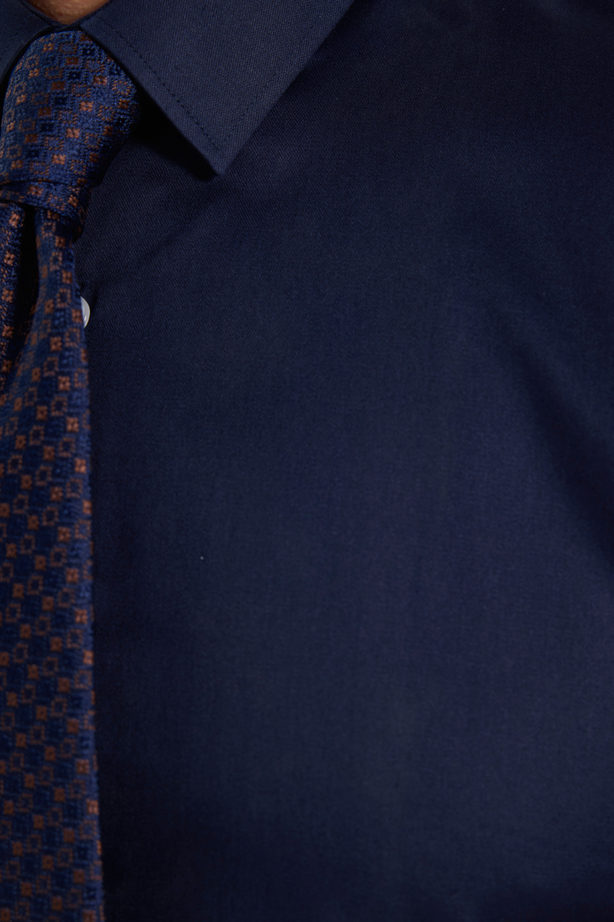 Erkek Slim Fit Non-Iron Uzun Kol Kravatlık Yaka Pamuklu Lacivert Gömlek — سرمه‌ای DR250009 — تصویر 7 از 9