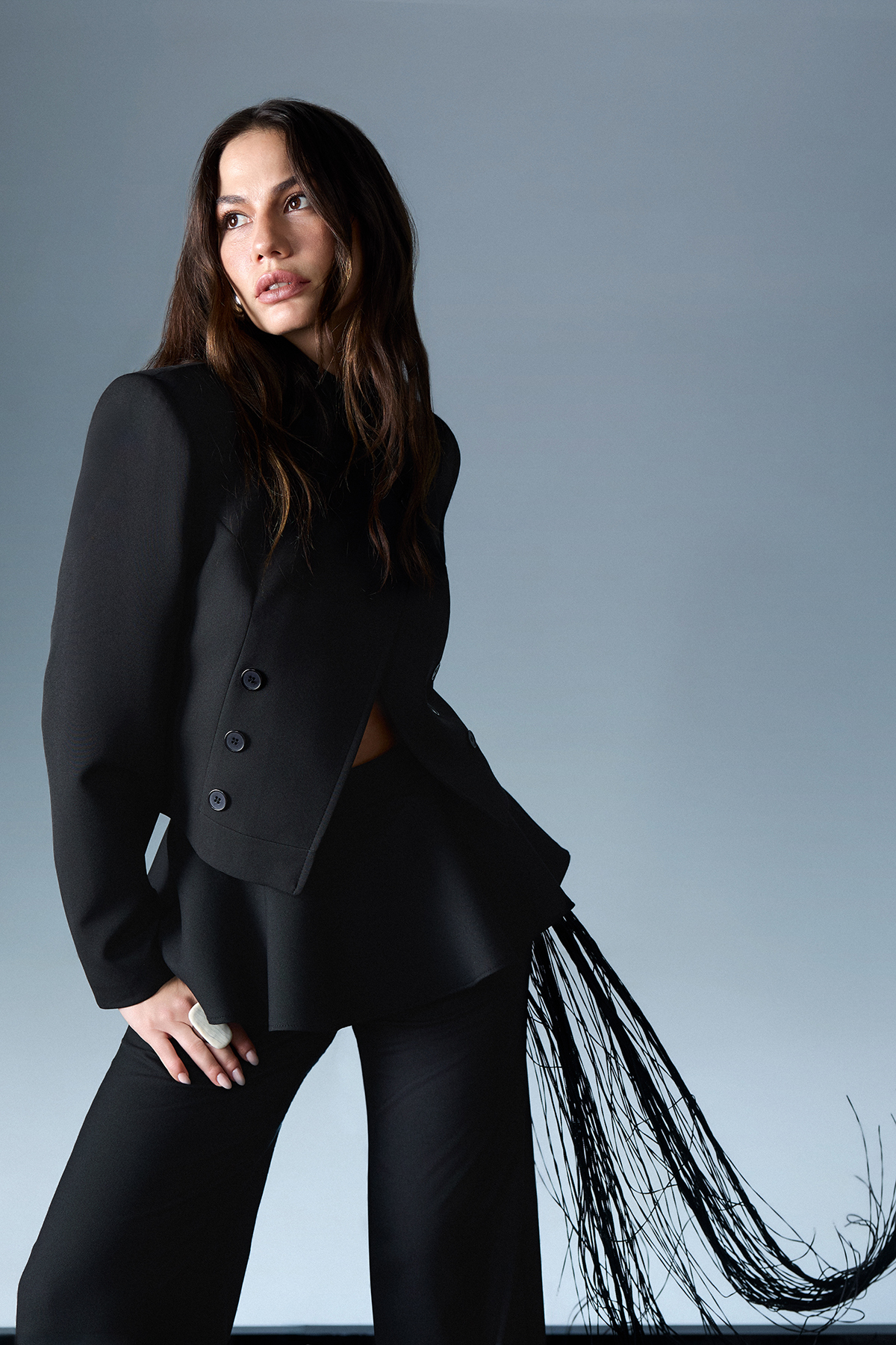 Siyah Düğmeli Kısa Blazer Ceket TWOAW27BC00015