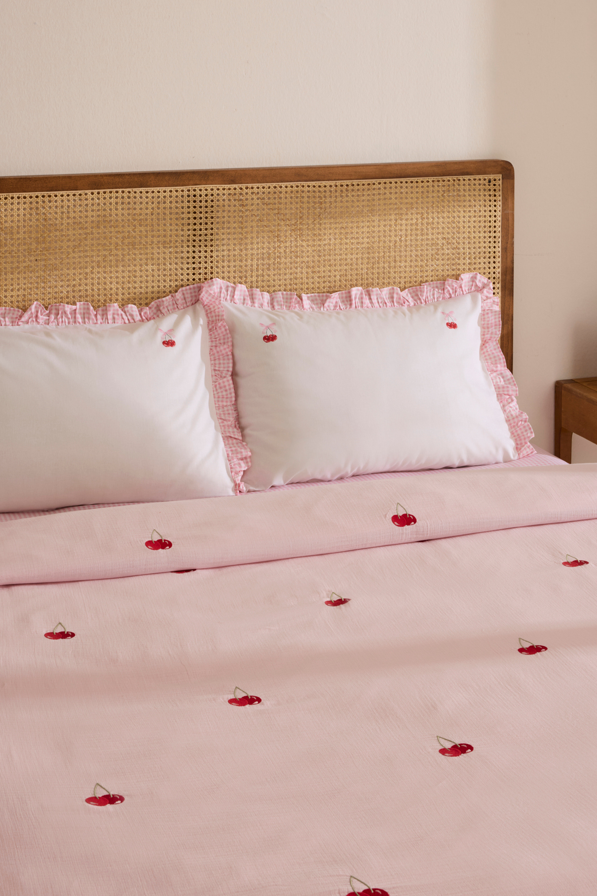 Cherry Grove Çift Kişilik Nakışlı %100 Pamuk Müslin Pike Takımı Pembe 6
