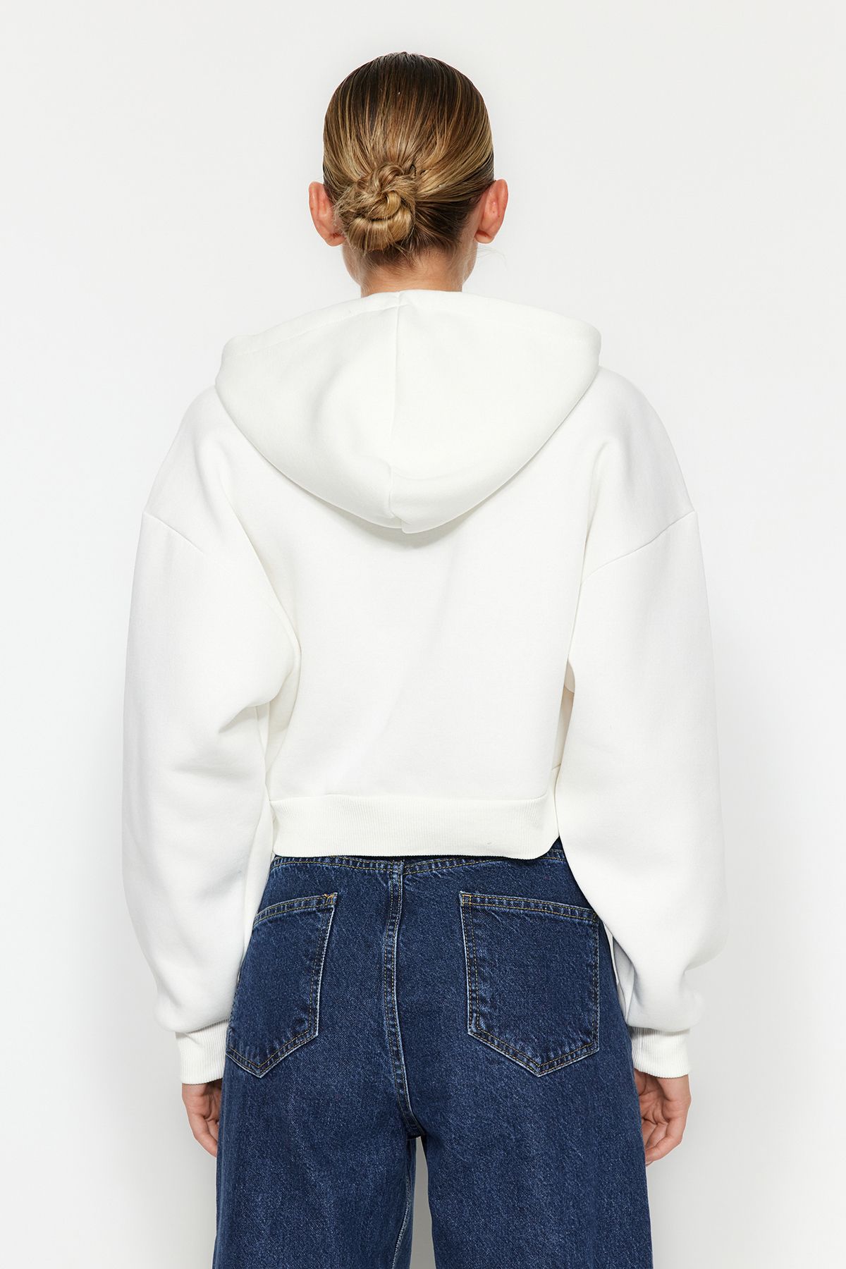 Trendyol Collection-Екрю Дебел полар от вътрешната страна на качулка Удобна кройка Основен плетен суичър TWOAW24SW00105 11