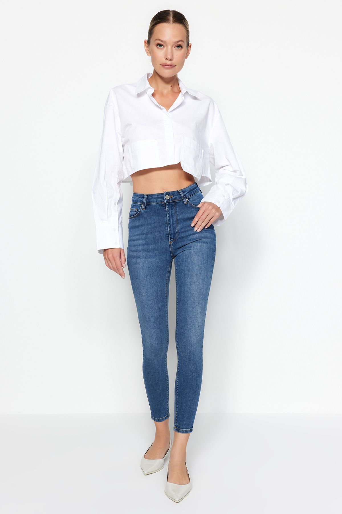 complete the look image