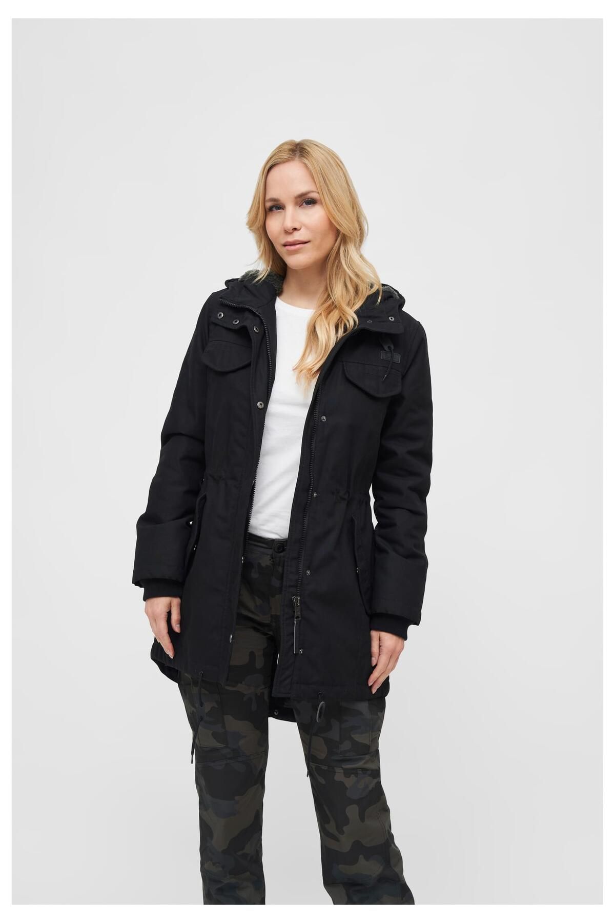 complete the look image