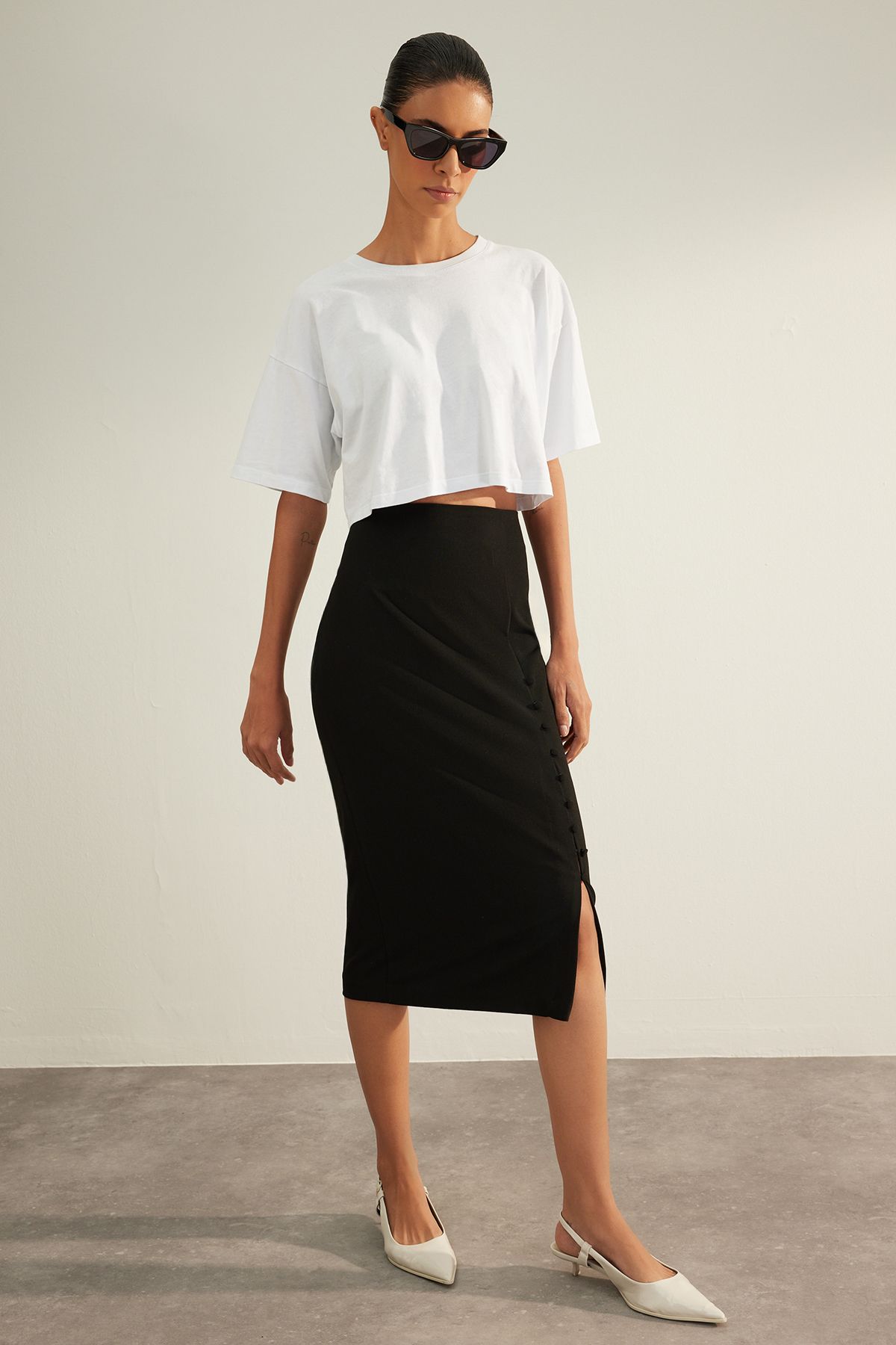 Pencil midi 2025 skirt t shirt