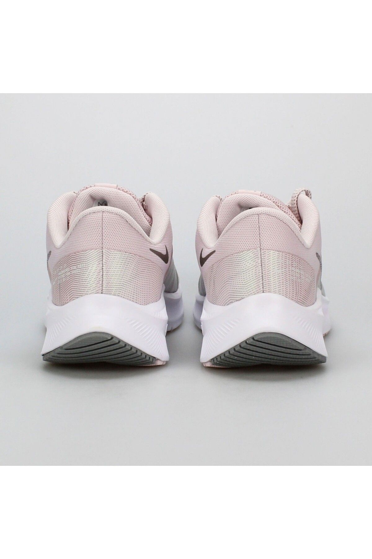 Grey nike best sale womens shoes
