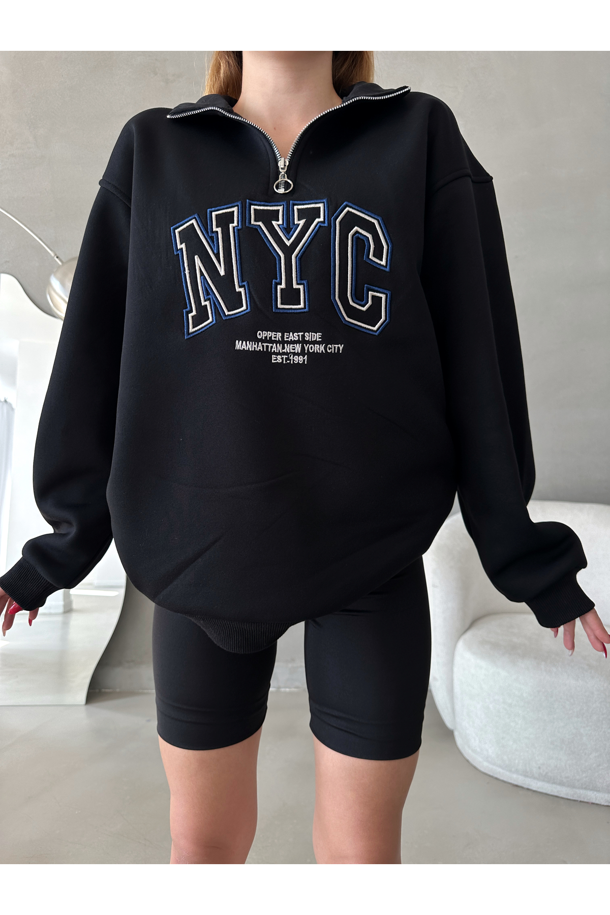 NYC EMBROIDERED ZIPPERED SWEATSHİRT