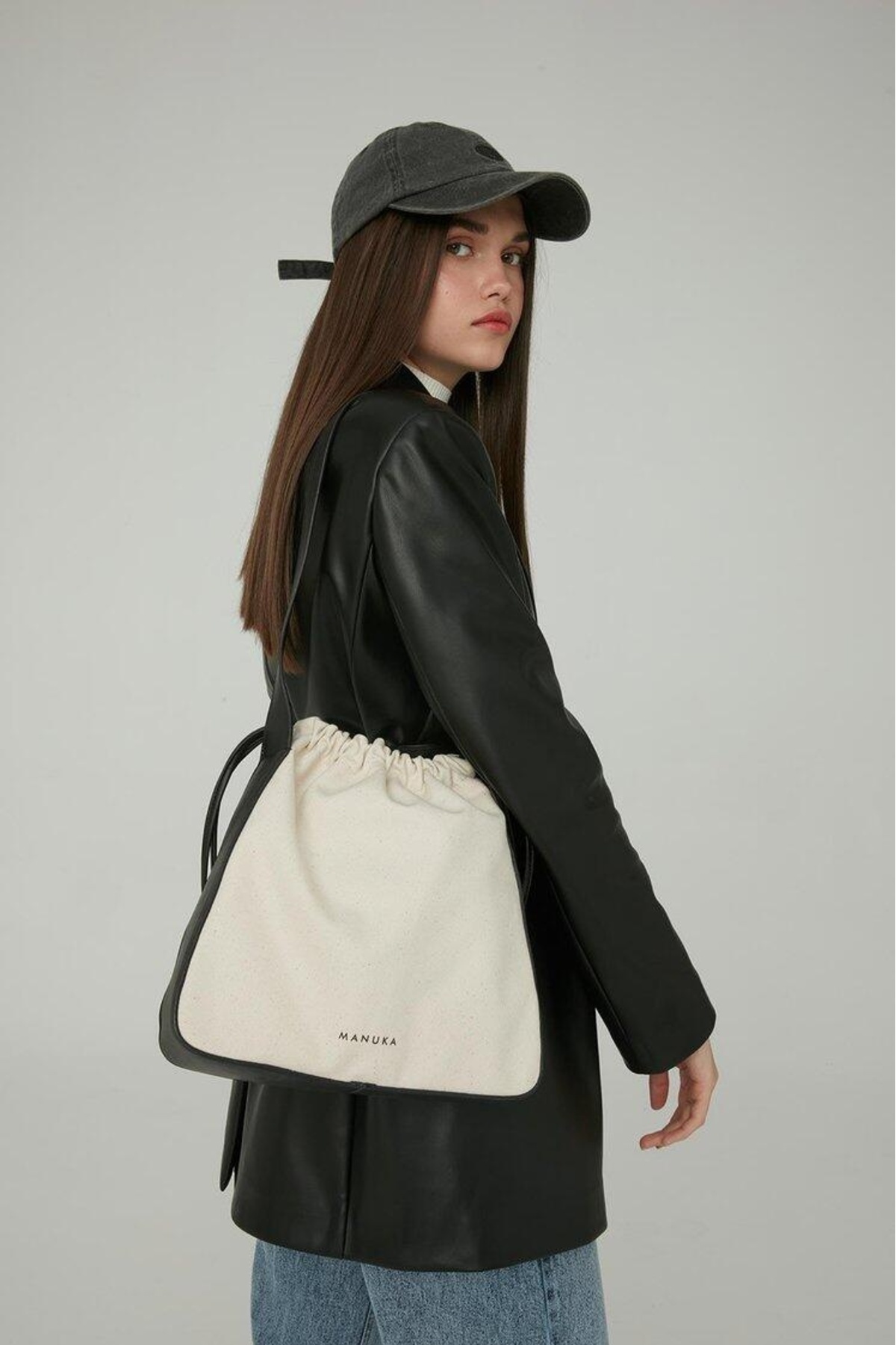 Manuka-Canvas-Tasche mit Kordelzug, Schwarz 4