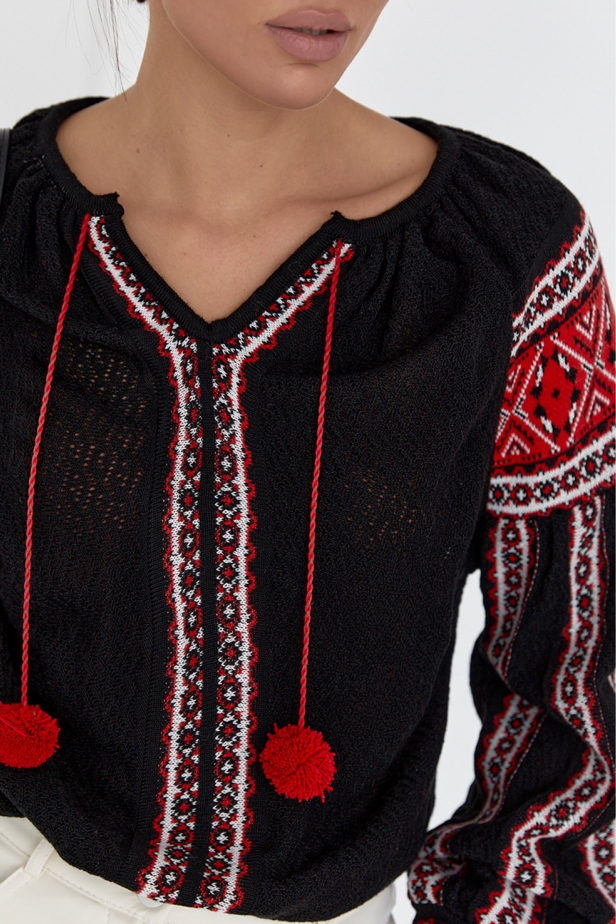 FEMELLE Dámská bavlněná halenka s výstřihem do V pro novou sezónu