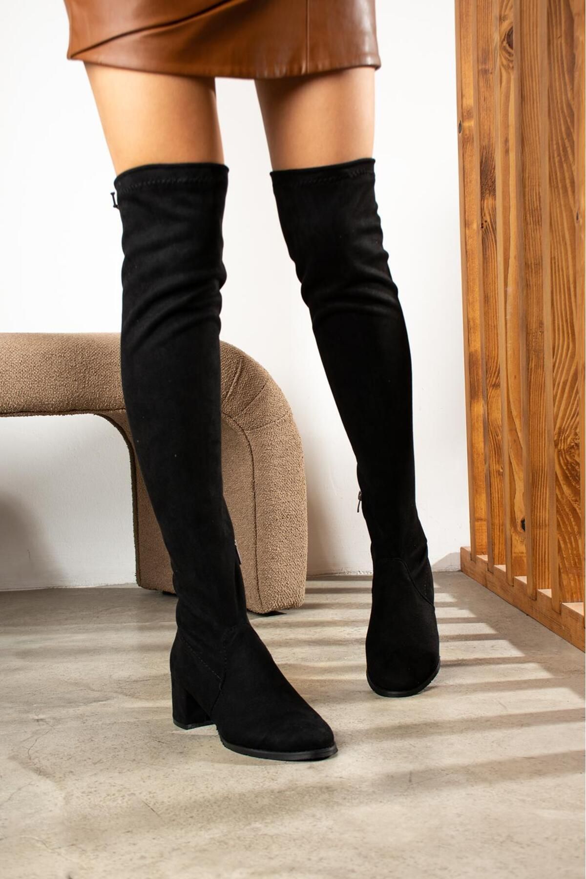 pointed chelsea boots womens