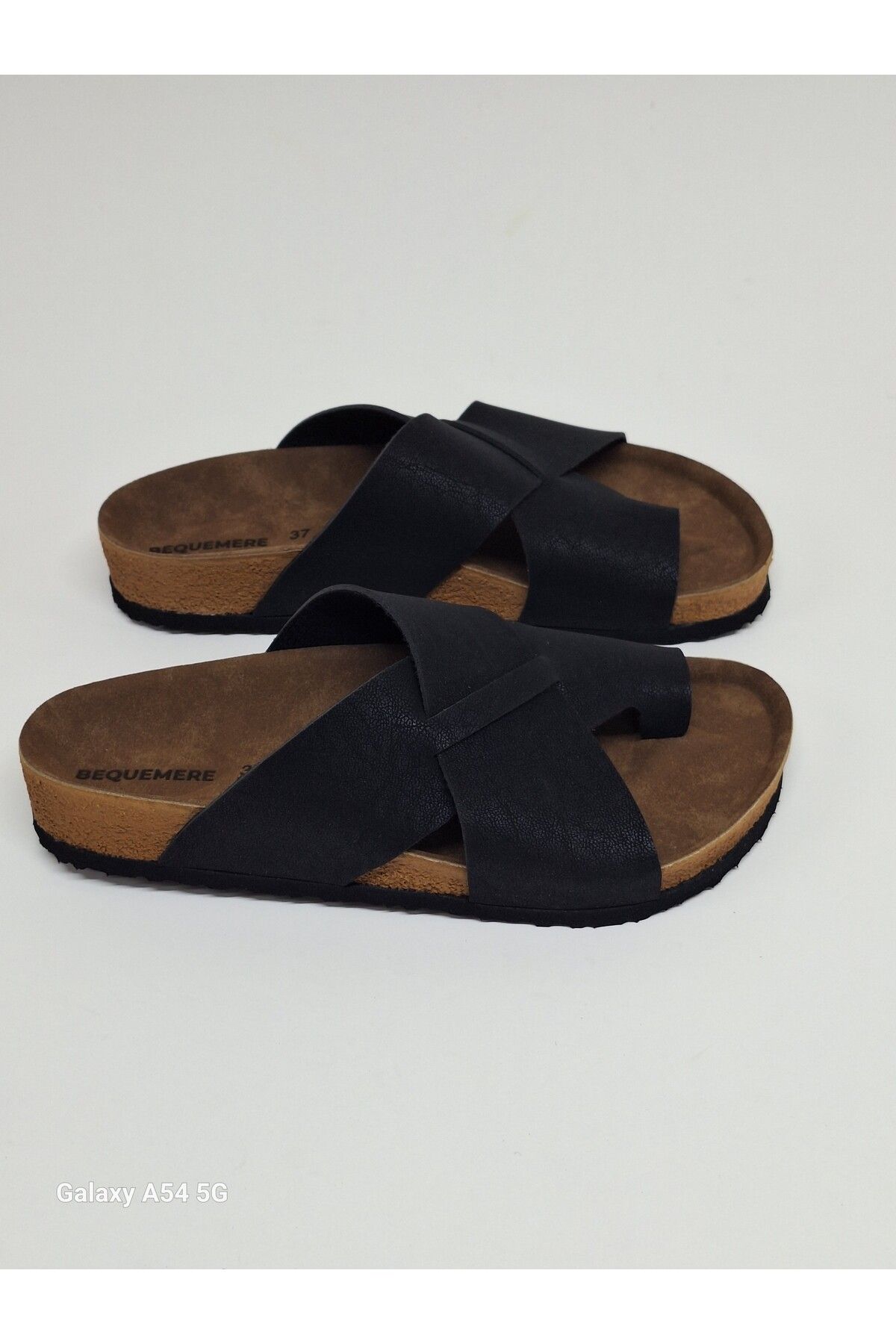 Thumb slippers discount