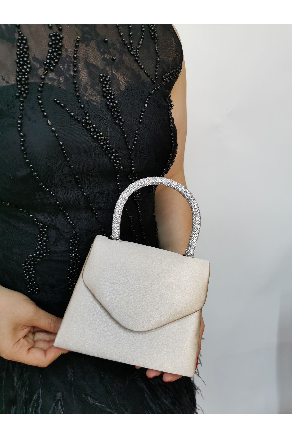 Clutch with hand grab sale