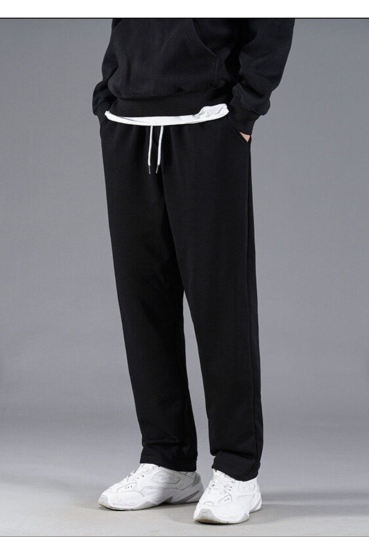 Black shop white sweatpants