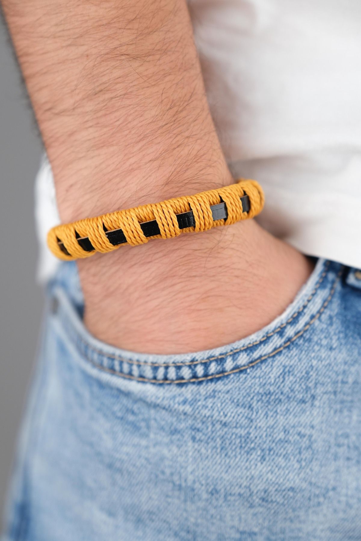 Leather bracelet new arrivals lock