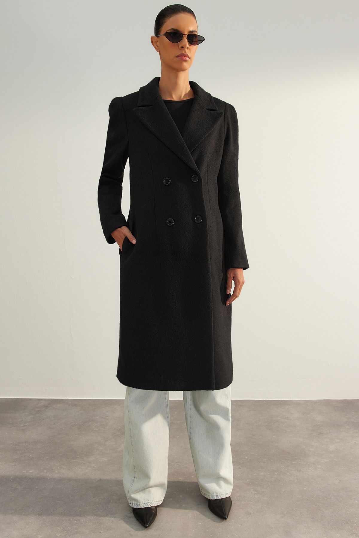 Trendyol Collection-Palton oversize de lână neagră - TWOAW24KB00172 2