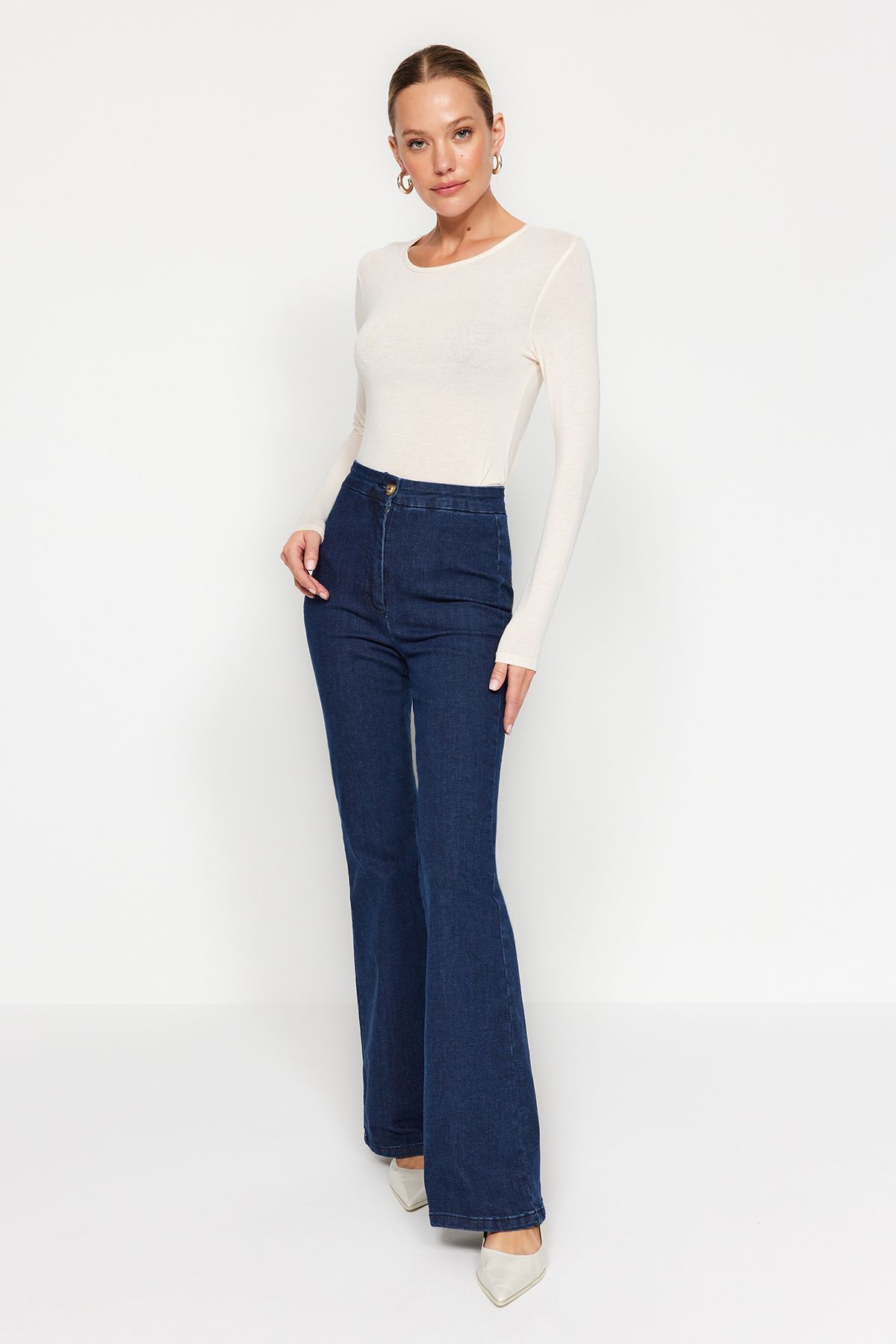 Dark blue flare jeans on sale