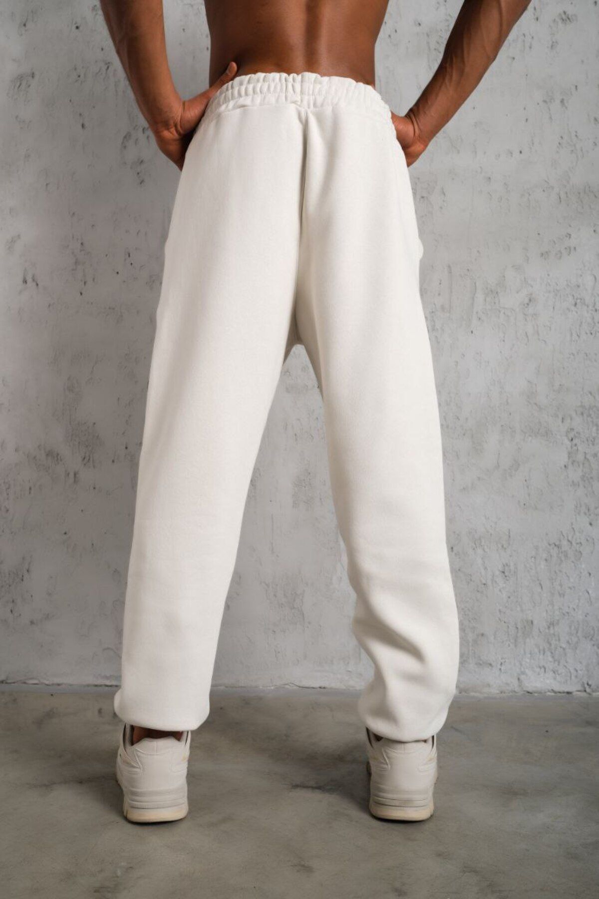 Mhm-Unisex 3 Thread Fabric Elastic Leg Plain White Sweatpants 2