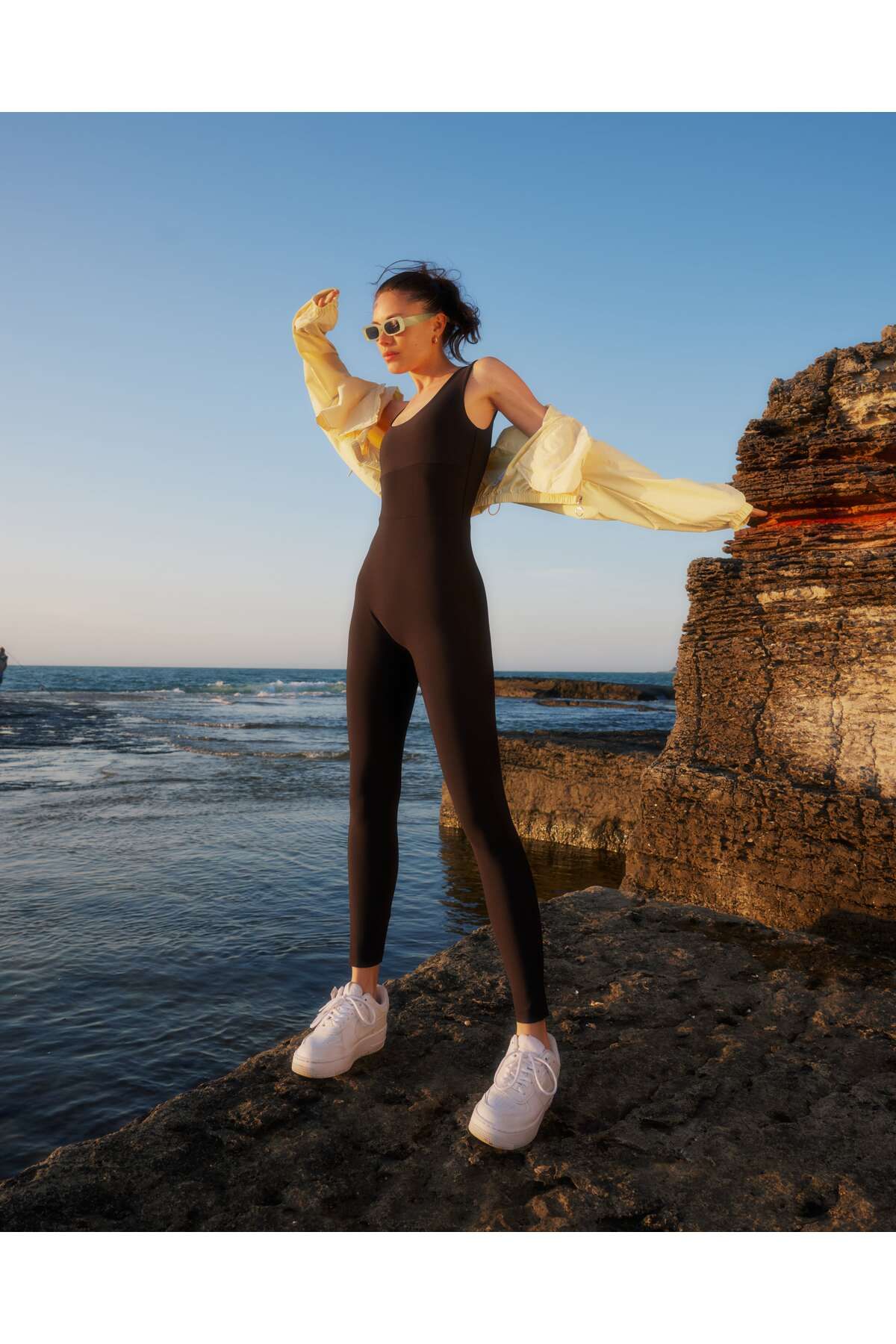 ESMERALDA'S LEGGINGS-Women's Black Sports Tights Jumpsuit 4