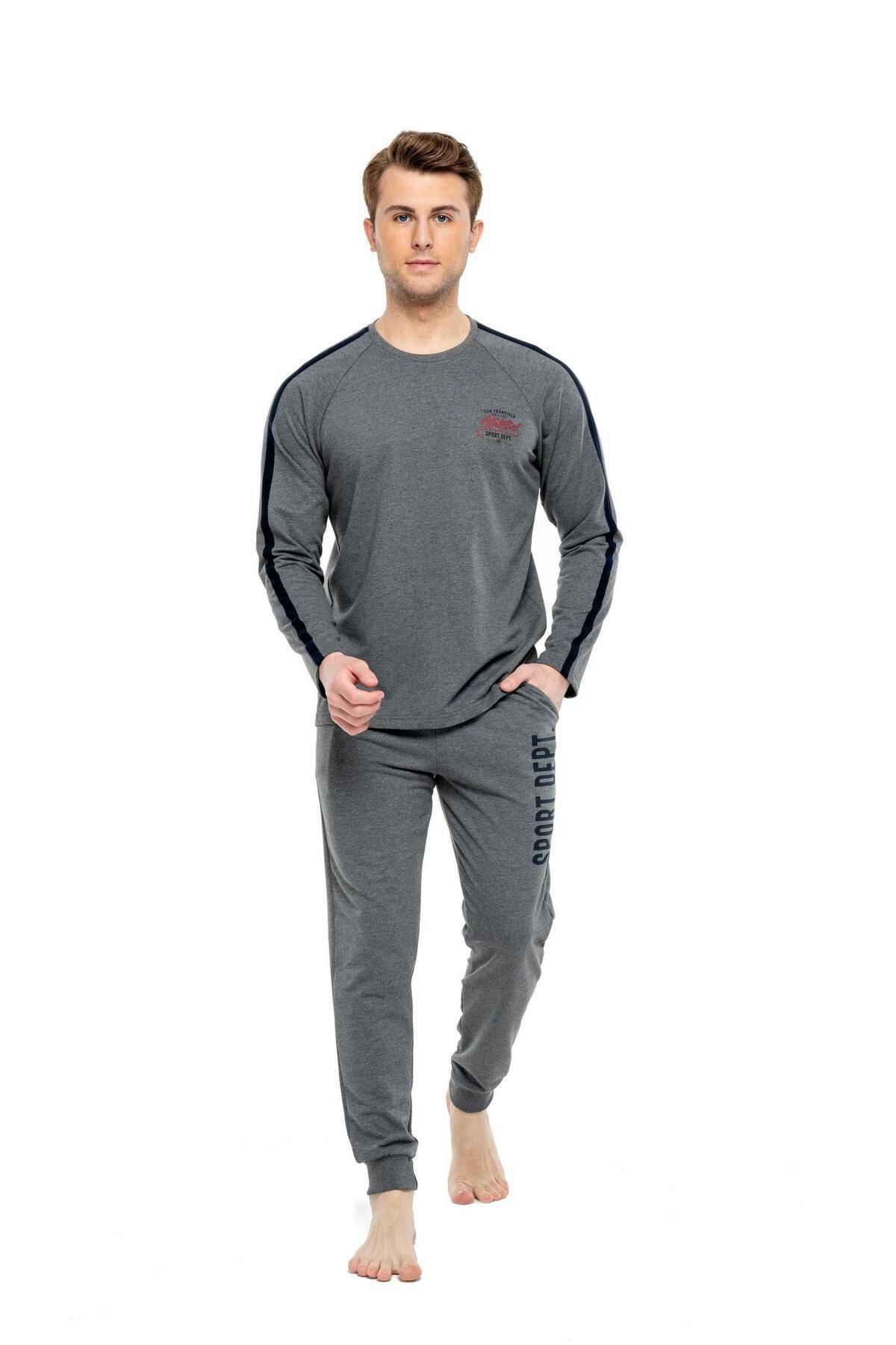 Men's round sale neck tracksuit