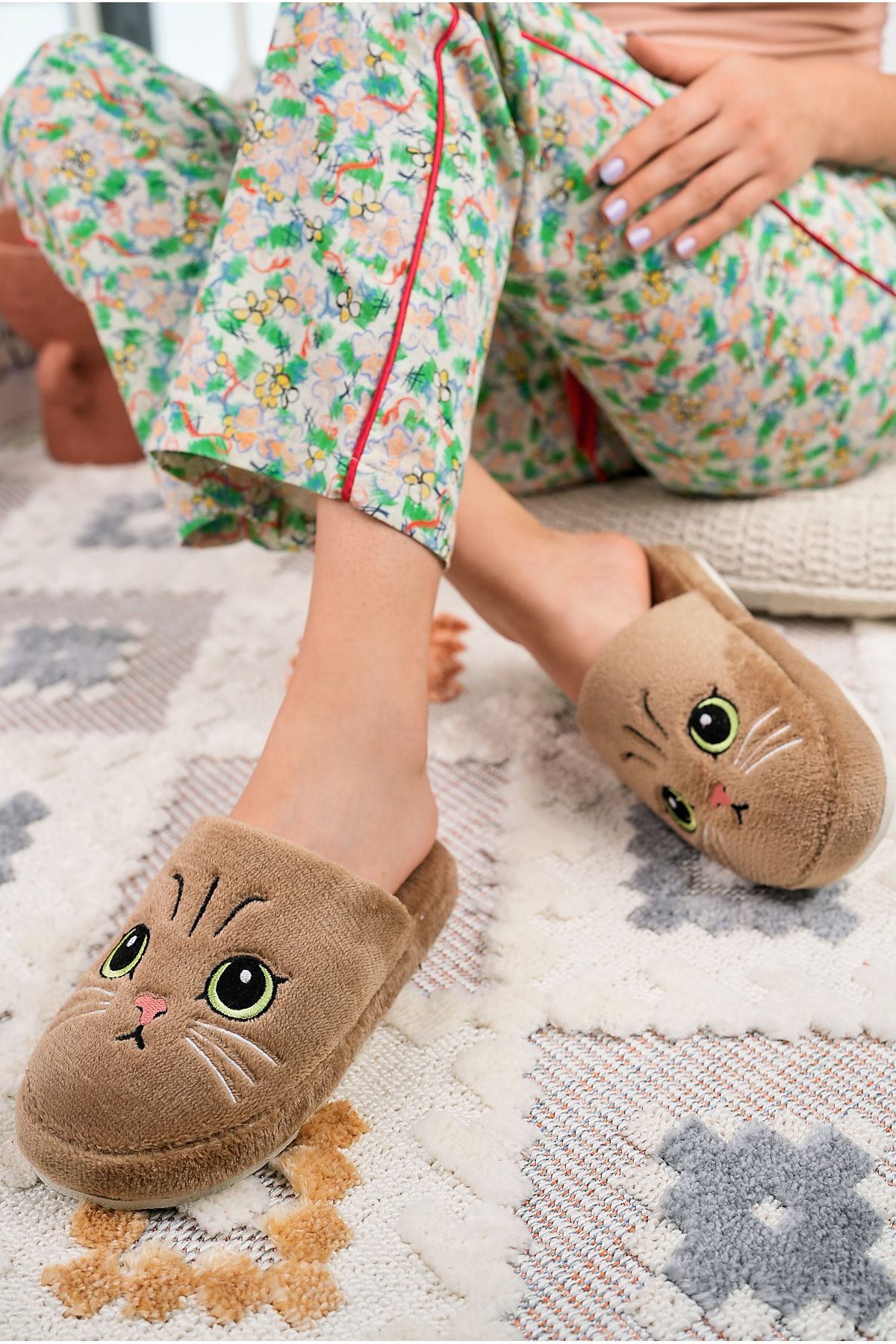 Warm room slippers clearance